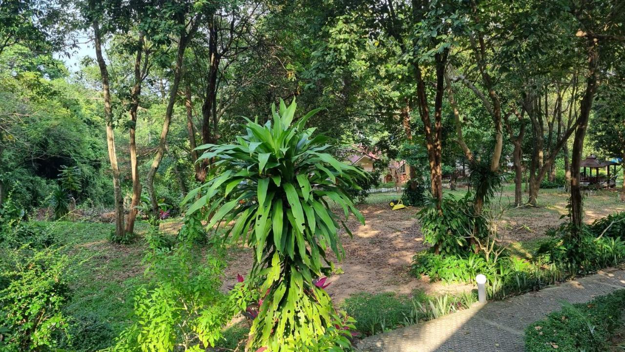 Pawpaw Resort Ламаи-Бич Экстерьер фото